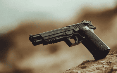 Revolver ou Pistolet : Guide Complet pour Choisir son Arme de Poing