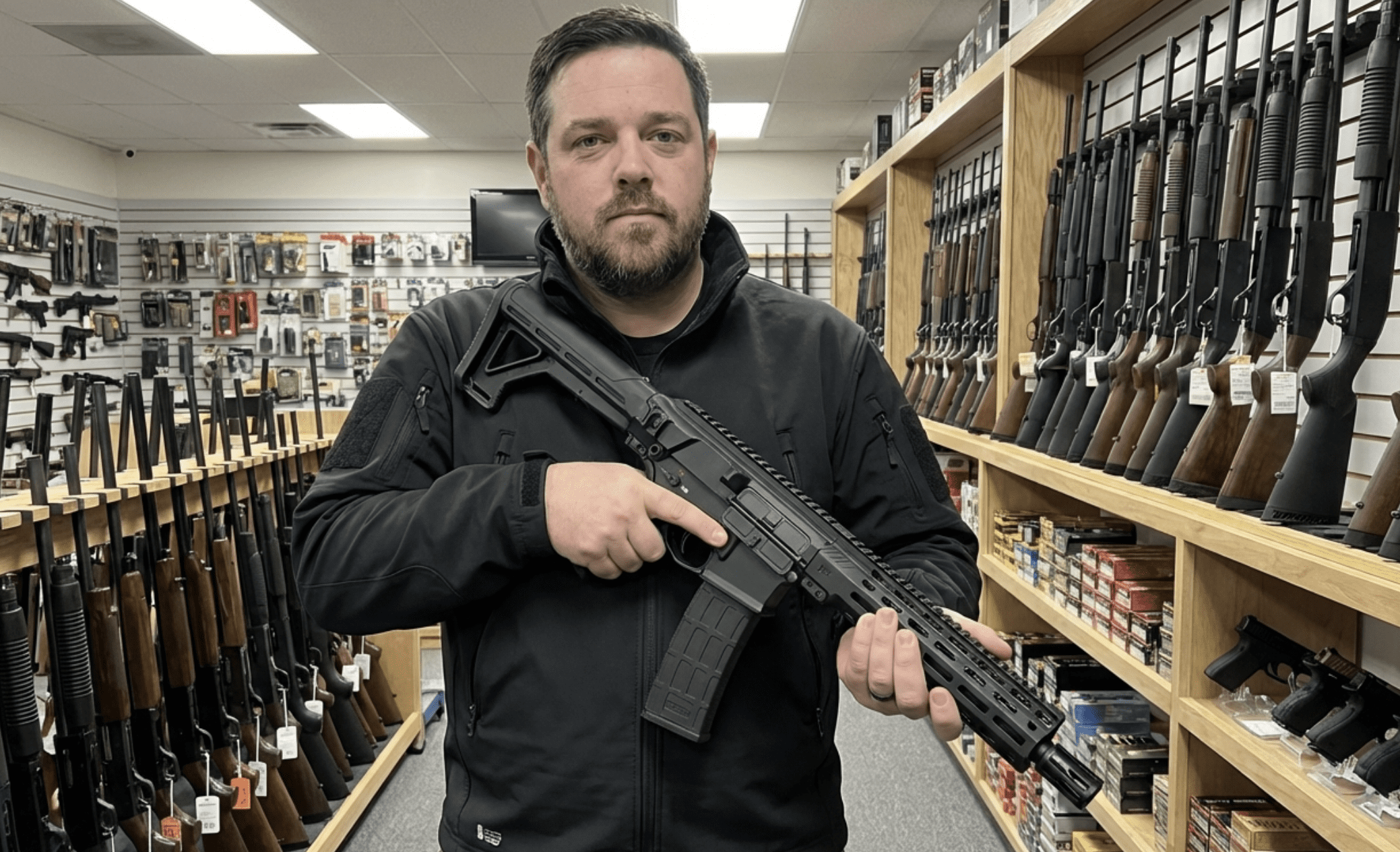 Vue détaillée du Umarex T4E TC 68 et ses accessoires