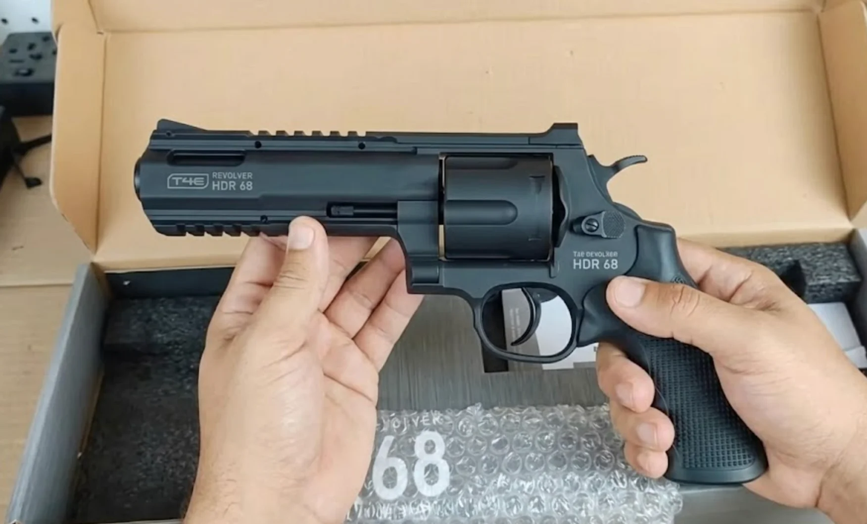 Umarex HDR 68 unboxing