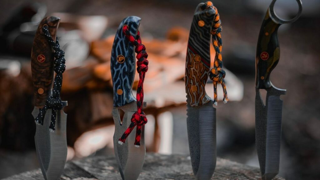 Meilleur couteau de survie pas cher : notre top 6 à moins de 50 €