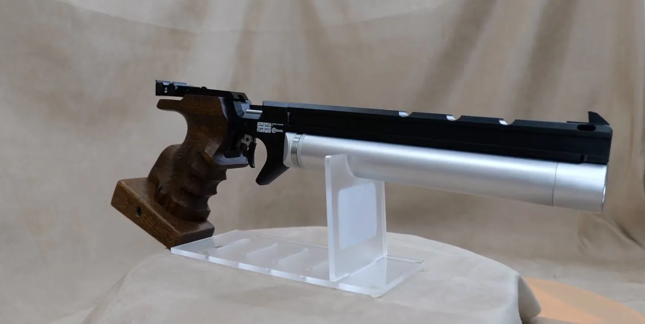 Snowpeak PP20, pistolet PCP de cible 10 m à poignée en hêtre