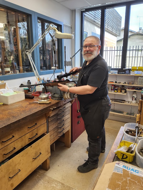 Photo armurerie Armurerie De La Croix Rousse a Fontaines-Saint-Martin - 3