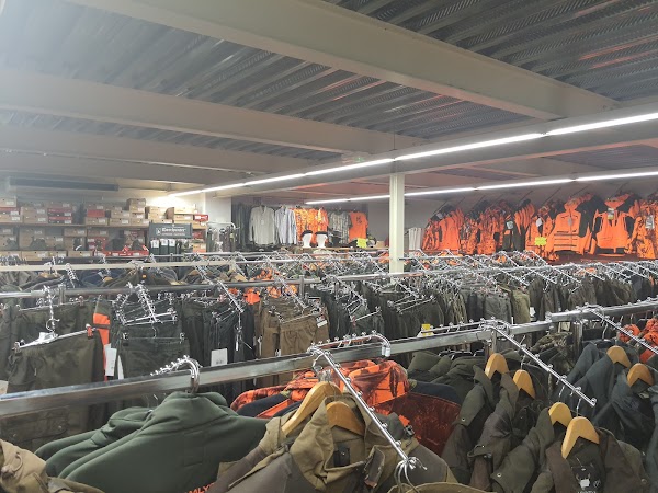 Photo armurerie SARL BERNAD et Fils Aveyron Pêche Chasse Loisirs a Onet-le-Château - 2