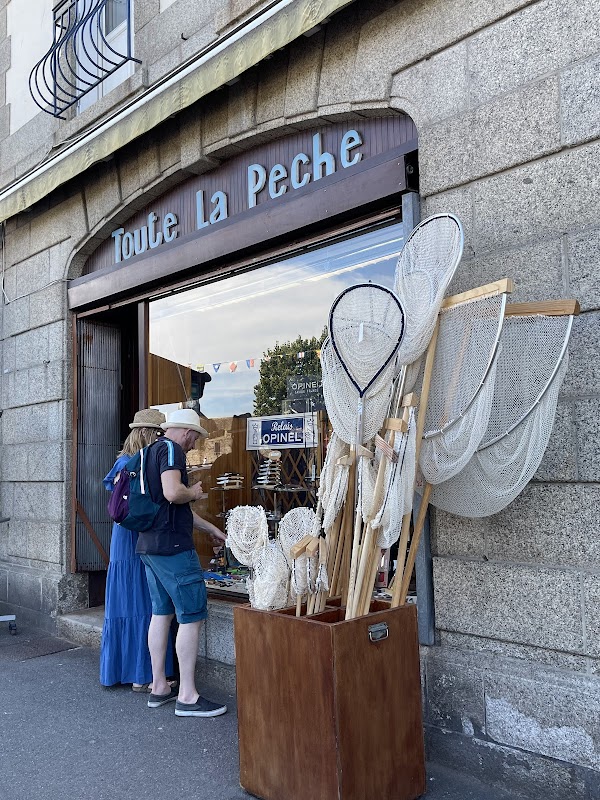 Photo armurerie Toute La Peche – Archerie, Coutellerie, Pêche Concarneau a Concarneau