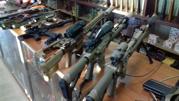 Photo armurerie Armurerie Sauvage SARL a Celles-sur-Belle - 2