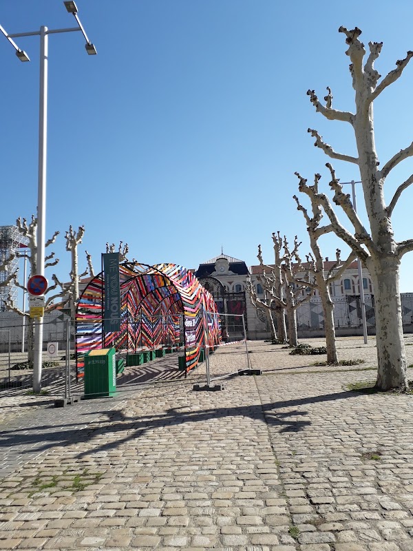 Photo armurerie Place de la Manufacture d&rsquo;Armes a Saint-Étienne - 3