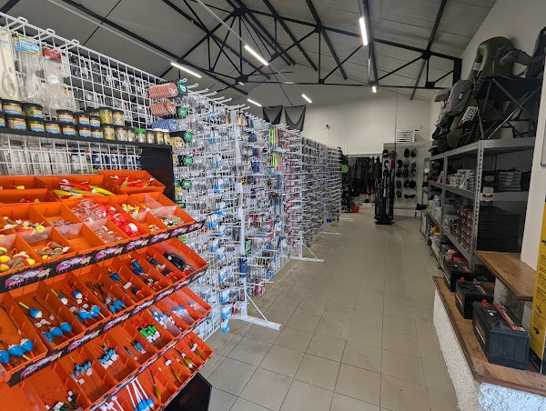 Photo armurerie SARL Bernad et Fils Pêche Chasse Tir 81 a Castres - 2