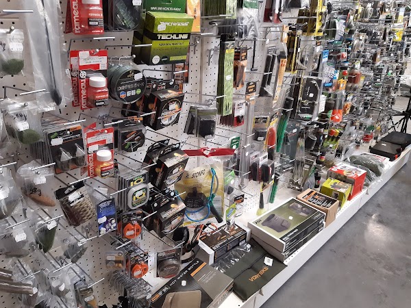 Photo armurerie Pêche Chasse Pyrénées a Ibos - 2