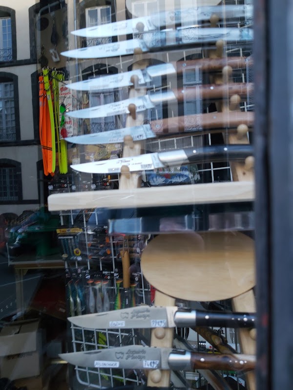 Photo armurerie Chasse Pêche Coutellerie Pascal Hugues a Riom - 2