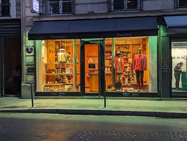 Photo armurerie Armurerie Vouzelaud a Paris