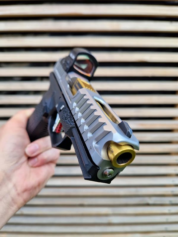 Photo armurerie Armurerie DEVILLE ARMORY a Fèves - 2