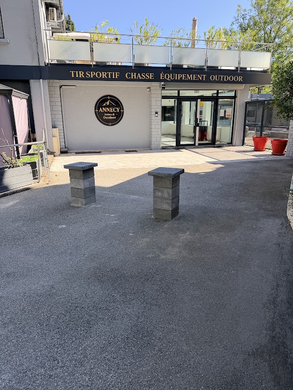 Photo armurerie Annecy Armes & Outdoor a Annecy