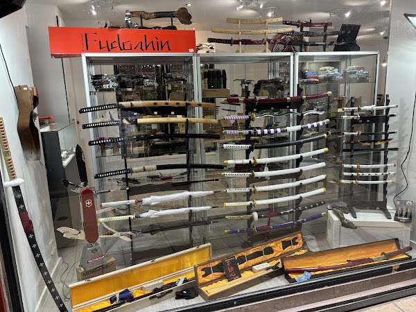 Photo armurerie Coutellerie d&rsquo;Avignon et Armurerie de Défense catégorie D by cedrickcouteaux.fr a Avignon - 3